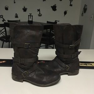 Crown Vintage Mid-calf Rugged Look Boots 8.5